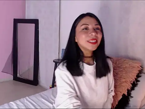 selene gils online show from 11/25/25, 04:45