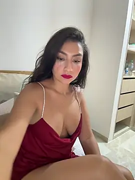 Snapshot of Gia_Ferh chatting on 05/17/26, 04:32 Gia Ferh online show from 05/17/26, 04:32