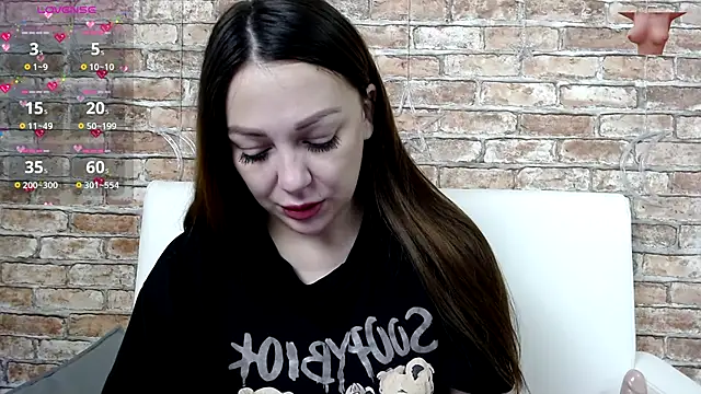 Snapshot of Stefania_Star_ chatting on 10/25/25, 01:02 Stefania Star  online show from 10/25/25, 01:02