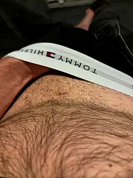 Snapshot of mrniceguy198 chatting on 09/12/25, 08:42 mrniceguy198 online show from 09/12/25, 08:42