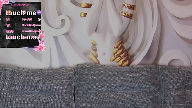 hailey peach online show from 04/18/26, 07:58