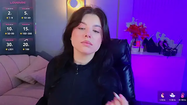 Jenna Adams  online show from 11/07/25, 12:32