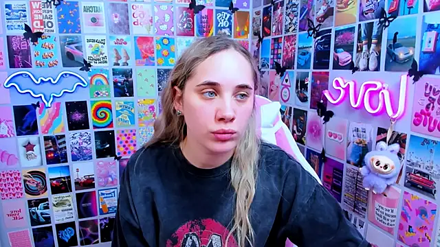 MiaMilas online show from 03/23/26, 02:54