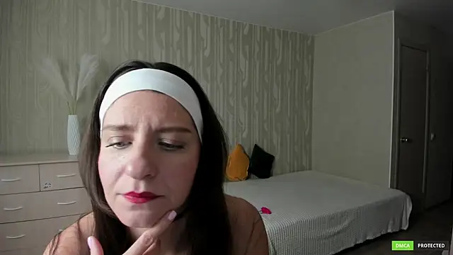 helentasty online show from 04/21/26, 10:32