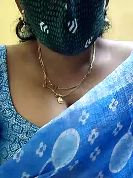 Snapshot of mallu-sumi chatting on 01/31/25, 01:01 mallu-sumi online show from 01/31/25, 01:01