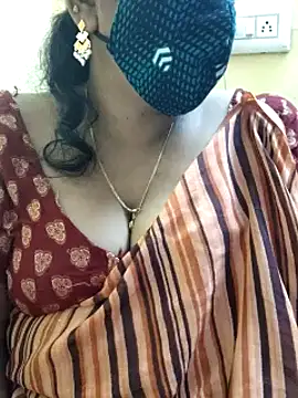 Snapshot of mallu-sumi chatting on 01/31/25, 08:01 mallu-sumi online show from 01/31/25, 08:01