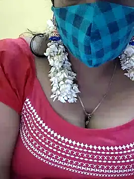 Snapshot of mallu-sumi chatting on 02/02/25, 05:48 mallu-sumi online show from 02/02/25, 05:48