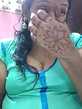 Snapshot of mallu-sumi chatting on 02/05/25, 11:12 mallu-sumi online show from 02/05/25, 11:12