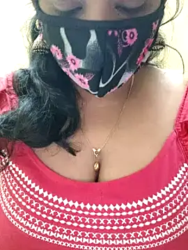 Snapshot of mallu-sumi chatting on 02/19/25, 01:39 mallu-sumi online show from 02/19/25, 01:39