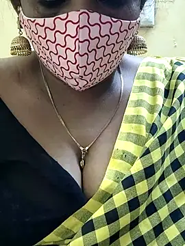 Snapshot of mallu-sumi chatting on 02/20/25, 12:19 mallu-sumi online show from 02/20/25, 12:19