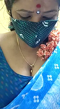 Snapshot of mallu-sumi chatting on 02/20/25, 03:30 mallu-sumi online show from 02/20/25, 03:30