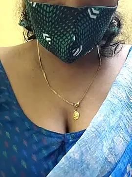 Snapshot of mallu-sumi chatting on 02/20/25, 10:48 mallu-sumi online show from 02/20/25, 10:48