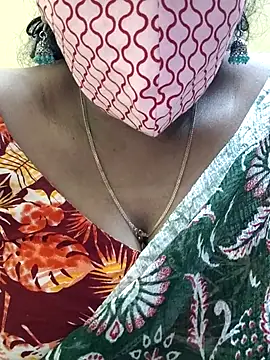 Snapshot of mallu-sumi chatting on 02/21/25, 12:39 mallu-sumi online show from 02/21/25, 12:39