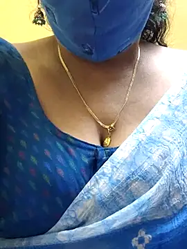 Snapshot of mallu-sumi chatting on 02/23/25, 07:28 mallu-sumi online show from 02/23/25, 07:28