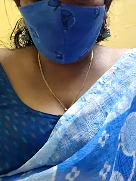 Snapshot of mallu-sumi chatting on 02/23/25, 10:42 mallu-sumi online show from 02/23/25, 10:42