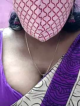 Snapshot of mallu-sumi chatting on 02/25/25, 03:05 mallu-sumi online show from 02/25/25, 03:05