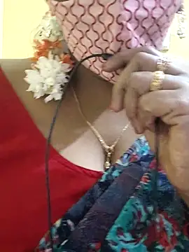 Snapshot of mallu-sumi chatting on 03/02/25, 02:43 mallu-sumi online show from 03/02/25, 02:43