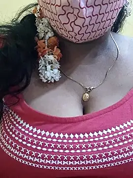 Snapshot of mallu-sumi chatting on 03/02/25, 10:16 mallu-sumi online show from 03/02/25, 10:16