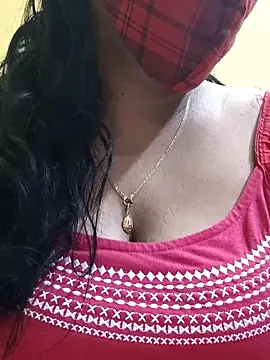 Snapshot of mallu-sumi chatting on 03/04/25, 10:05 mallu-sumi online show from 03/04/25, 10:05