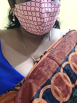 Snapshot of mallu-sumi chatting on 03/05/25, 05:29 mallu-sumi online show from 03/05/25, 05:29