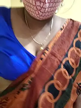 Snapshot of mallu-sumi chatting on 03/05/25, 09:48 mallu-sumi online show from 03/05/25, 09:48