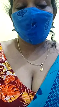 Snapshot of mallu-sumi chatting on 03/06/25, 10:26 mallu-sumi online show from 03/06/25, 10:26