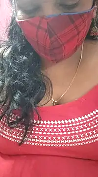 Snapshot of mallu-sumi chatting on 03/08/25, 02:45 mallu-sumi online show from 03/08/25, 02:45