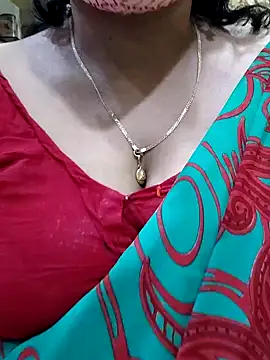 Snapshot of mallu-sumi chatting on 03/15/25, 01:29 mallu-sumi online show from 03/15/25, 01:29