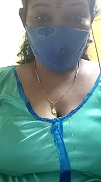 Snapshot of mallu-sumi chatting on 03/17/25, 09:34 mallu-sumi online show from 03/17/25, 09:34