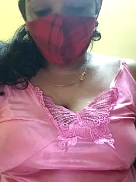 Snapshot of mallu-sumi chatting on 03/18/25, 10:15 mallu-sumi online show from 03/18/25, 10:15