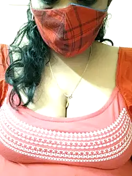 Snapshot of mallu-sumi chatting on 03/20/25, 04:53 mallu-sumi online show from 03/20/25, 04:53