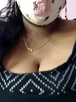 mallu-sumi online show from 11/22/25, 04:11