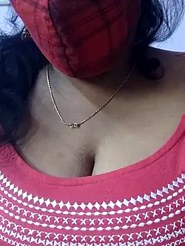 mallu-sumi online show from 02/02/26, 06:34