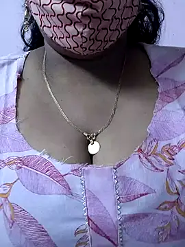 Snapshot of mallu-sumi chatting on 05/25/26, 06:36 mallu-sumi online show from 05/25/26, 06:36