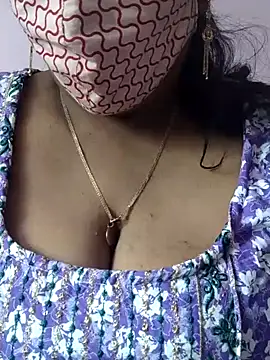 Snapshot of mallu-sumi chatting on 07/01/26, 03:41 mallu-sumi online show from 07/01/26, 03:41