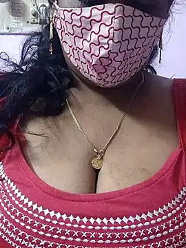 Snapshot of mallu-sumi chatting on 07/24/26, 12:36 mallu-sumi online show from 07/24/26, 12:36