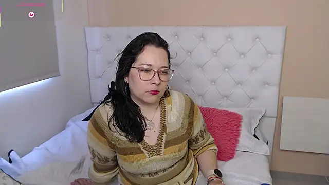 May Carlier online show from 01/15/26, 06:33