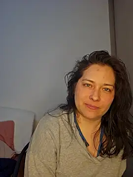 May Carlier online show from 03/27/26, 02:17