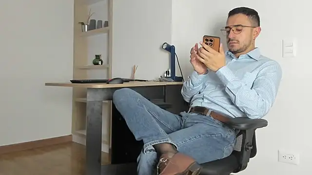 Snapshot of pablo-rincon95 chatting on 03/02/25, 12:11 pablo-rincon95 online show from 03/02/25, 12:11