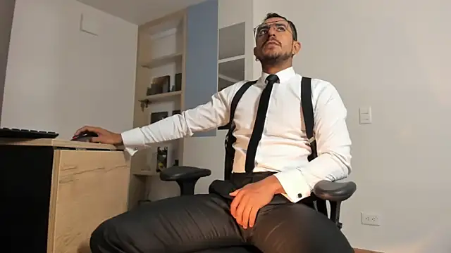 pablo-rincon95 online show from 03/10/26, 12:21