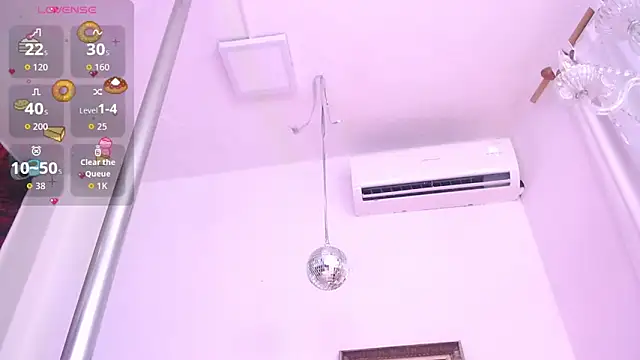 JadeSoleile online show from 10/07/25, 12:02