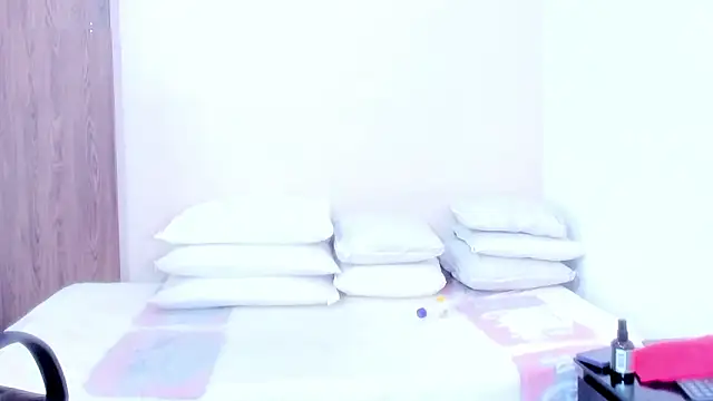 Krystal cambell1 online show from 02/07/25, 03:01