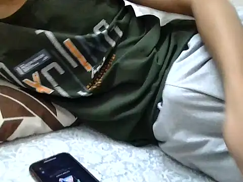 Snapshot of wknows2 chatting on 12/04/25, 03:10 wknows2 online show from 12/04/25, 03:10