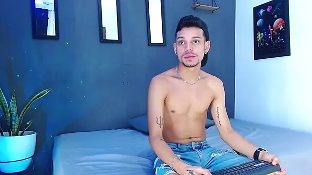 Snapshot of Friendsofeverything_ chatting on 12/04/24, 11:52 Friendsofeverything  online show from 12/04/24, 11:52