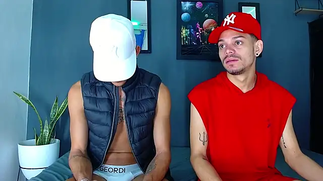 Snapshot of Friendsofeverything_ chatting on 12/18/24, 12:40 Friendsofeverything  online show from 12/18/24, 12:40