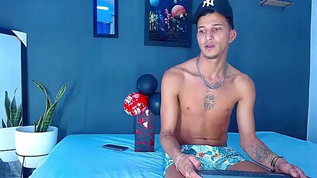 Snapshot of Friendsofeverything_ chatting on 12/27/24, 03:37 Friendsofeverything  online show from 12/27/24, 03:37