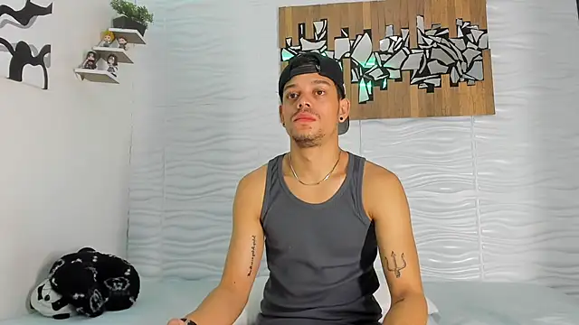 Snapshot of Friendsofeverything_ chatting on 09/11/25, 01:44 Friendsofeverything  online show from 09/11/25, 01:44