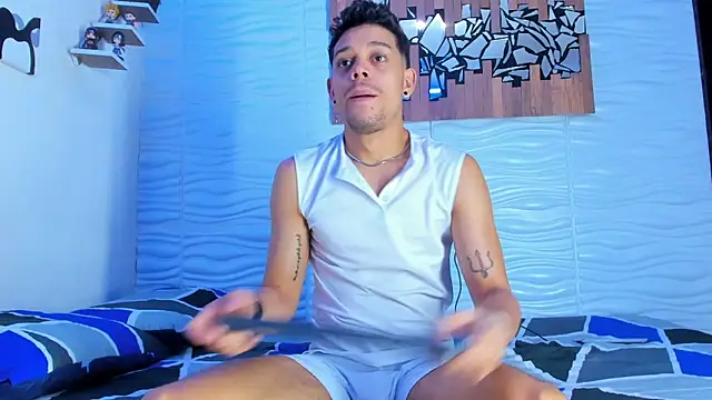 Snapshot of Friendsofeverything_ chatting on 09/15/25, 03:12 Friendsofeverything  online show from 09/15/25, 03:12