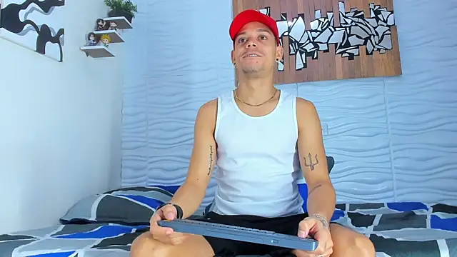 Snapshot of Friendsofeverything_ chatting on 09/22/25, 02:30 Friendsofeverything  online show from 09/22/25, 02:30