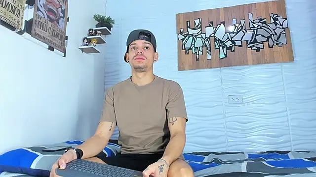 Snapshot of Friendsofeverything_ chatting on 09/26/25, 02:32 Friendsofeverything  online show from 09/26/25, 02:32